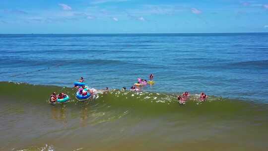 海浪沙滩海浪拍打沙滩航拍旅游素材