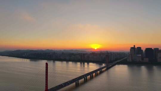 航拍杭州西兴大桥 日落 晚霞视频素材模板下载