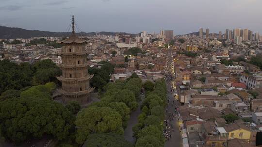 泉州开元寺东西塔特写西街钟楼航拍市区大景