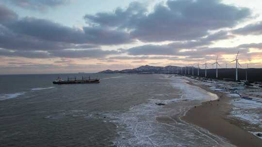 冬日的威海布鲁威斯沉船航拍素材