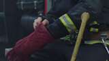 消防员、手套、消防、灭火高清在线视频素材下载