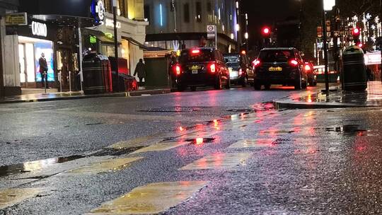 雨夜城市的景观