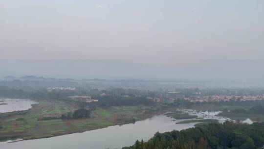 云雾缭绕清晨河流沿河建筑小区别墅2
