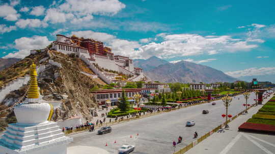 西藏拉萨布达拉宫观景台车流人流全景延时视频素材模板下载