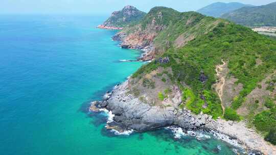 海南陵水虎岭尖岭高视角航拍蔚蓝色海岸线