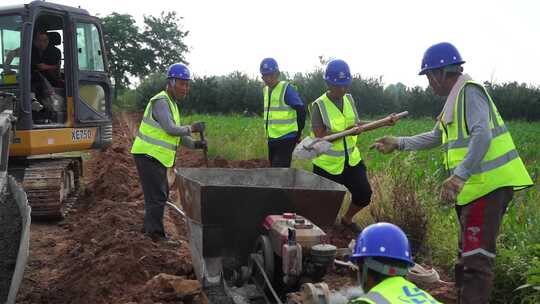 农田水利工程水渠灌溉施工建设2视频素材模板下载