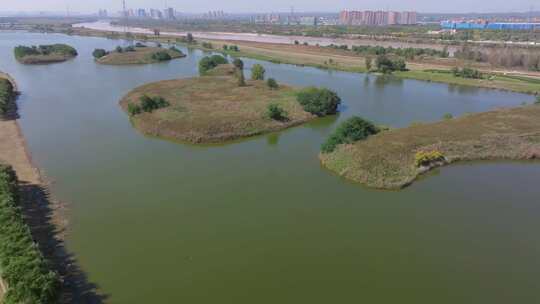 西安湖湿地公园河堤路