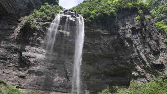 矮寨大桥景区流沙瀑布航拍