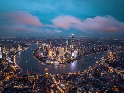 上海外滩陆家嘴蓝调夜景