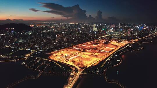 航拍深圳湾口岸傍晚夜景视频