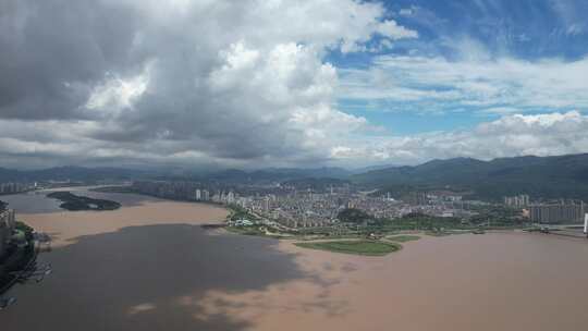 浙江温州瓯江城市高楼建筑蓝天白云航拍