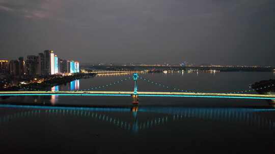 湖北襄阳凤雏大桥夜景灯光航拍