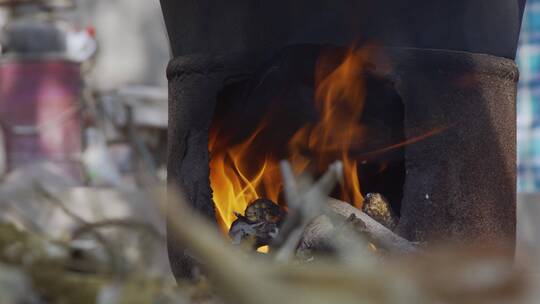 农村烧火做饭视频素材模板下载