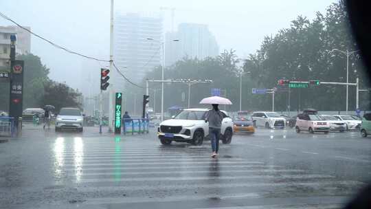 雨天 下雨 城市风光 写意 台风 雨中景色