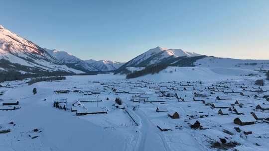 新疆冬季旅游 禾木冬天 村庄 禾木雪景