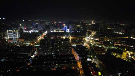 城市夜景航拍，灯光璀璨的繁华都市