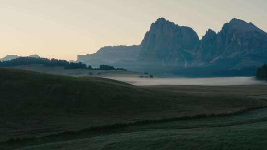 Drone， Alpe Di Siusi