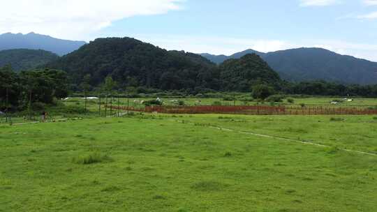 航拍韶关市曲江区罗坑大草原