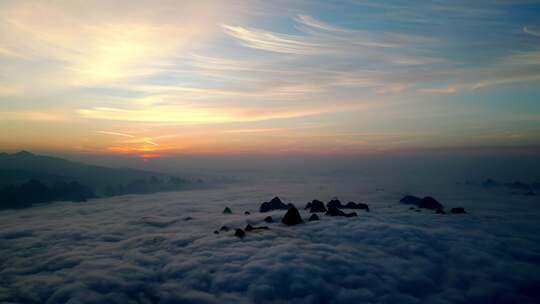 航拍桂林日出山川云海