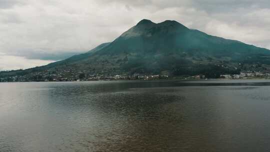 厄瓜多尔，湖，城镇，火山