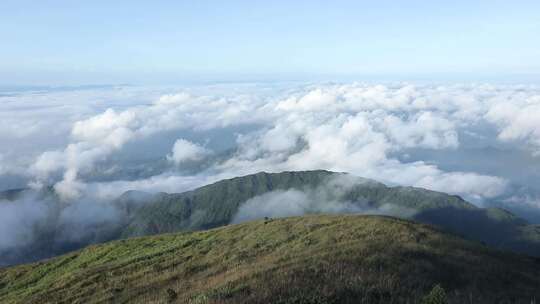 广东梅州航拍铜鼓峰粤东第一峰