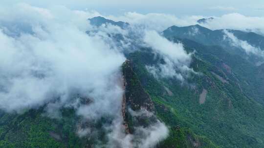 航拍山顶云海