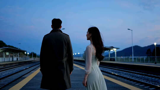 火车站台的离别