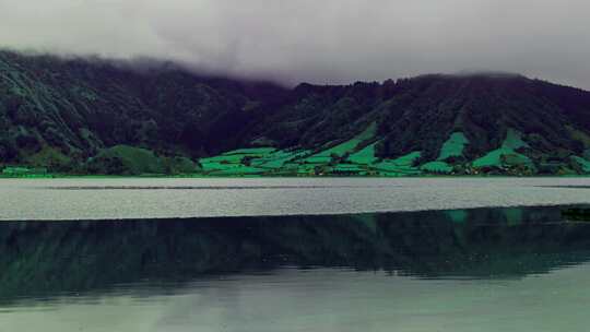 高山绿水实景风景视频素材模板下载