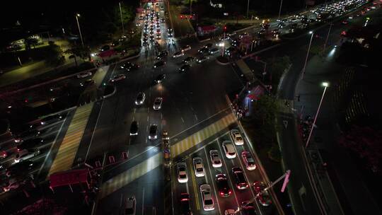 城市夜晚十字路交通航拍