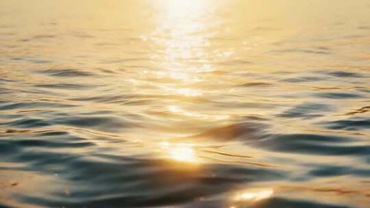海面夕阳波光粼粼景象