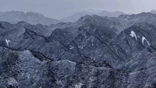 秦岭冬天下雪 白雪皑皑