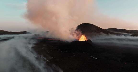 火山，喷发，熔岩，烟雾