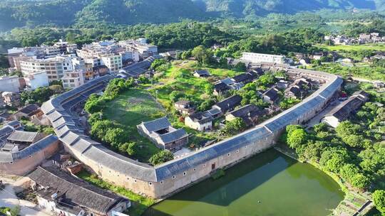 航拍福建漳州平和庄上土楼乡村风光