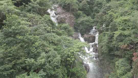 瀑布水流山泉水大自然自然风景自然风光