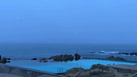波尔图海边泳池，著名建筑师西扎的知名作品