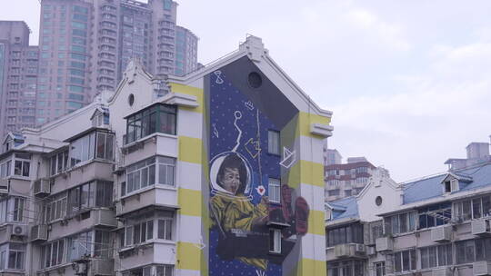 上海浦东南路墙绘