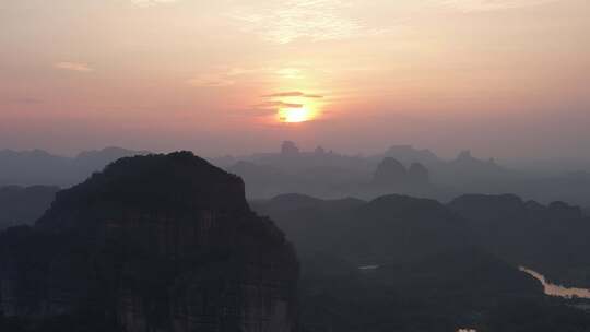 广东韶关丹霞山5A景区晚霞日落夕阳航拍