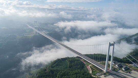 【延时】云雾中的龙江大桥