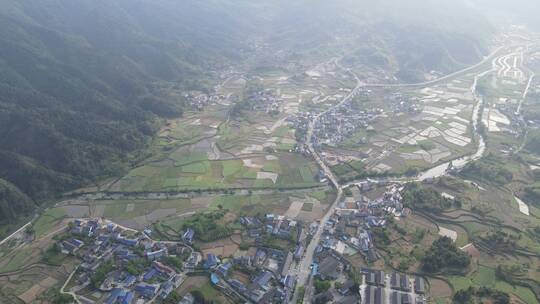 航拍乡村田野农村全景