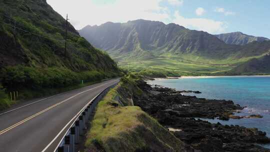 海岸边上的公路