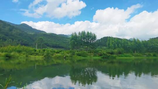 青山绿水 绿水青山