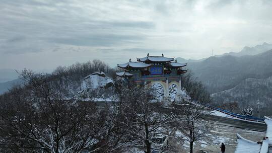 白云山雪景云海山峰航拍