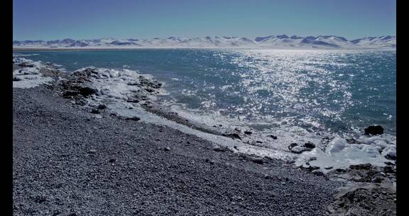 4K航拍高清西藏纳木措湖泊高原雪山风景冬季