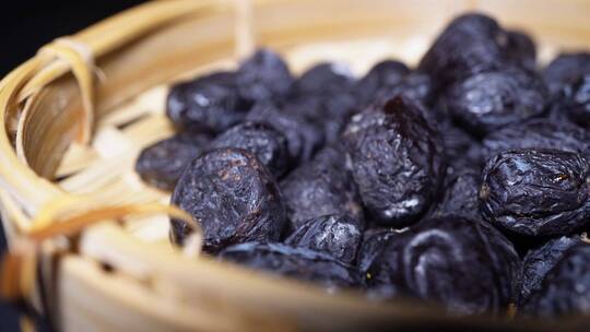 黑莓乌梅九制腌梅子开胃零食