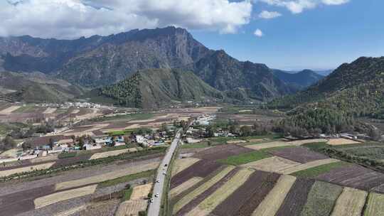 青海海北祁连县卓尔山风景区丹霞地貌