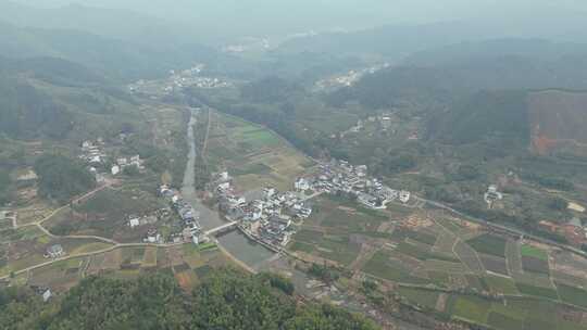 航拍皖南山区村庄风景