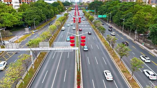 节日滨河路灯笼、城市车流