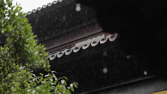 中式屋檐下雨中国传统建筑东方禅意雨天雨滴