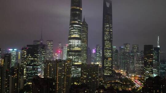 上海陆家嘴平流雾穿云城市夜景4K建筑航拍