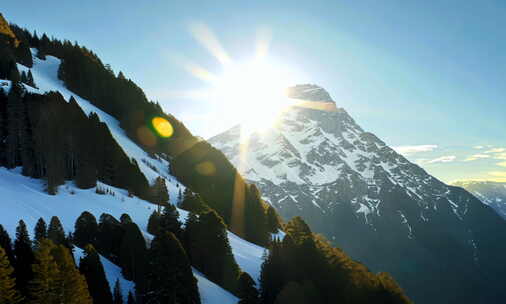 日照金山 雪山之巅 雪山 云海 山峰延时